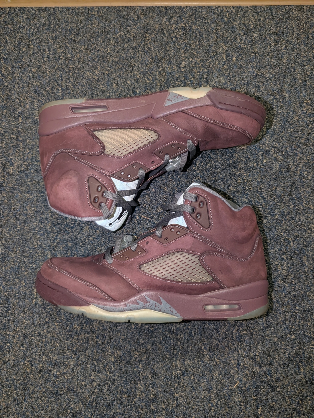 Jordan 5 "Burgundy" Size 10.5